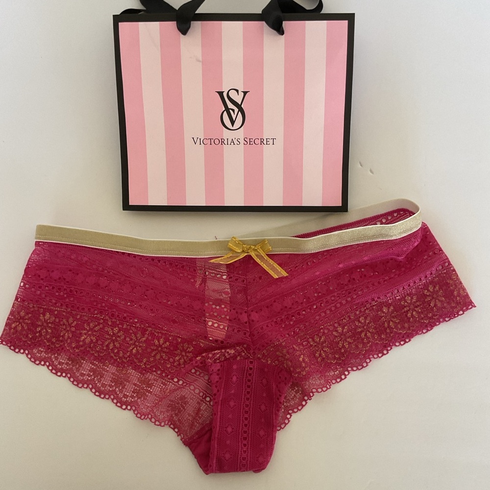 Victorias Secret Raspberry Pink Lace tanga Panty size medium NWT